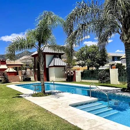 Family In Private Urbanisation With Large Community Pool * Benalmadena