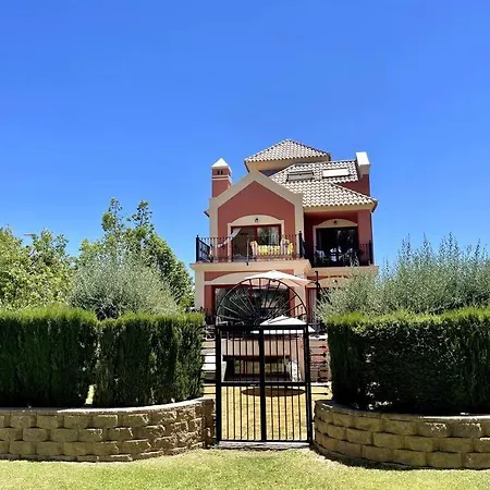 Family In Private Urbanisation With Large Community Pool Villa Benalmadena