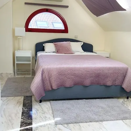 Family In Private Urbanisation With Large Community Pool Villa *