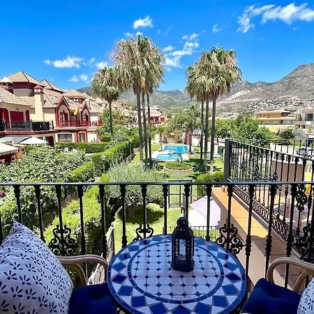 Family In Private Urbanisation With Large Community Pool Villa Benalmadena