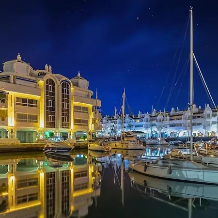 Family In Private Urbanisation With Large Community Pool Benalmadena