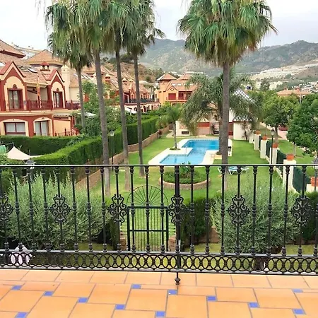 Family In Private Urbanisation With Large Community Pool Villa Benalmadena
