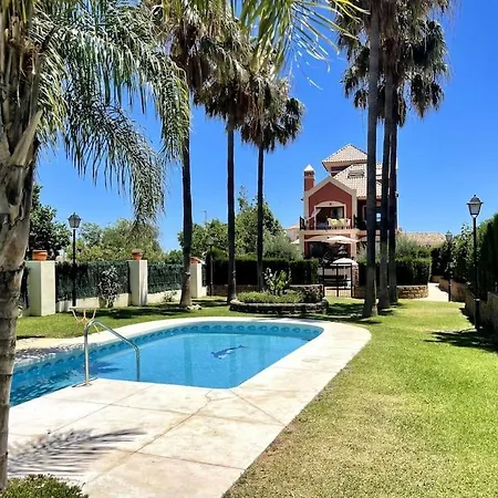 Family In Private Urbanisation With Large Community Pool Villa Benalmadena